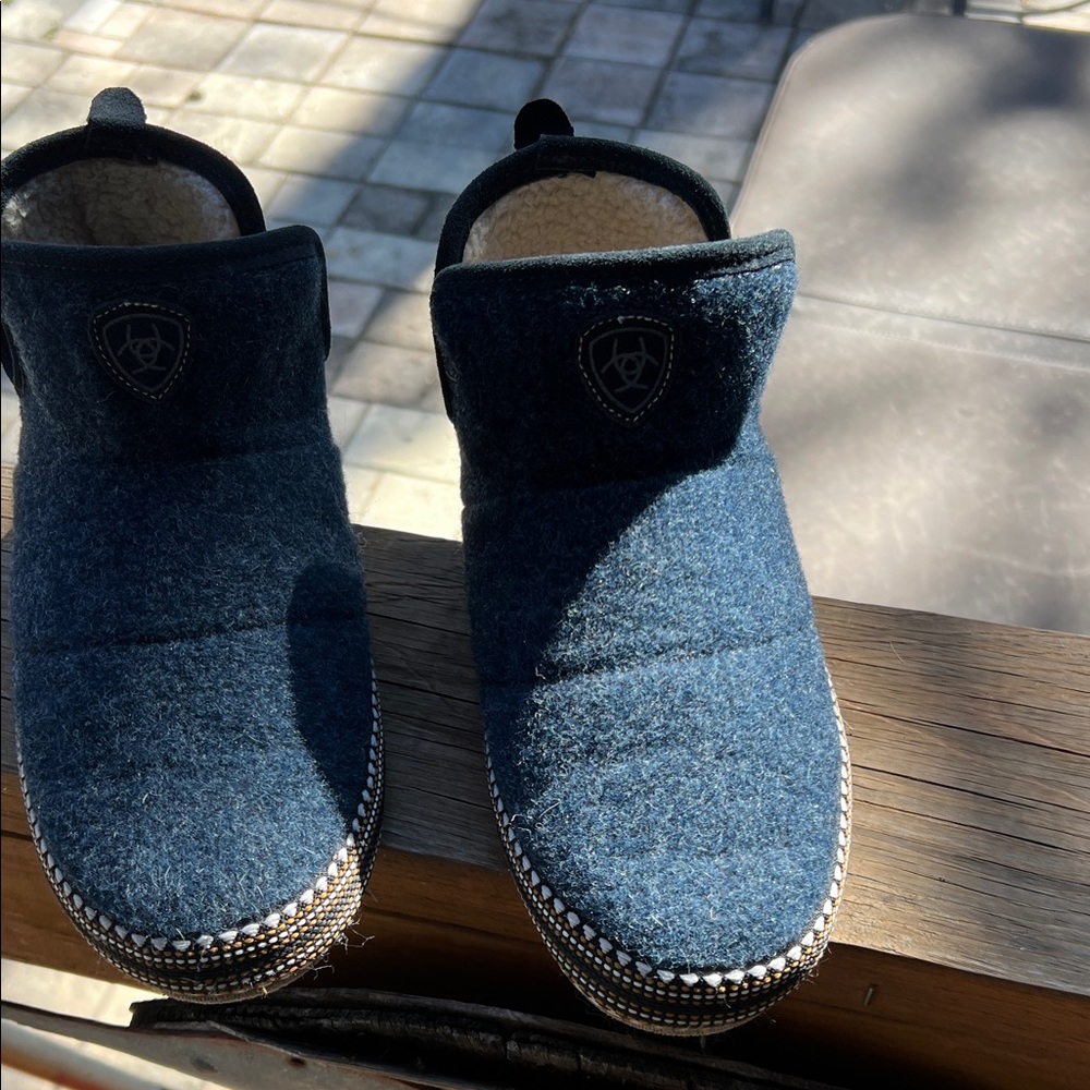 Ariat Navy Wool Slip-On Footwear